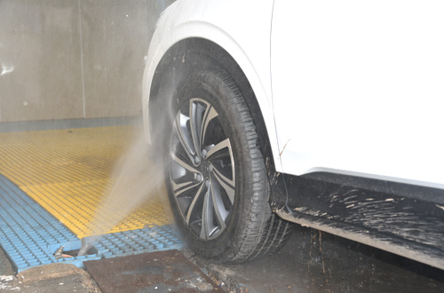 A Brief Discussion on the Marketing Strategy of Computer Car Wash Machine Car Beauty Shop